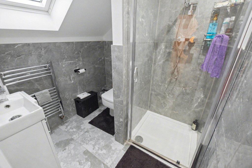1st Floor En-Suite
