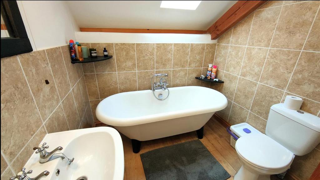 Family Bathroom.png