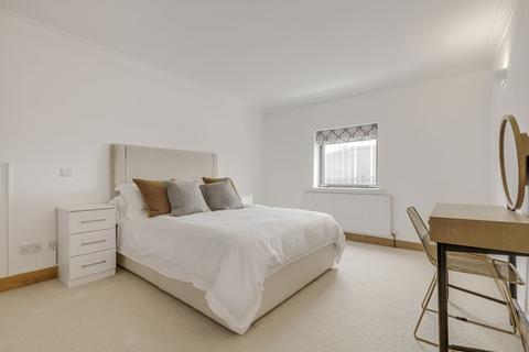 undefined, City Harbour, Selsdon Way, Canary Wharf, E14
