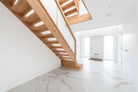 undefined, Shefford Road, Meppershall, Shefford, Bedfordshire, SG17
