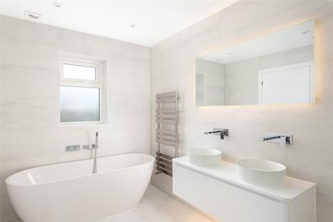 undefined, Shefford Road, Meppershall, Shefford, Bedfordshire, SG17