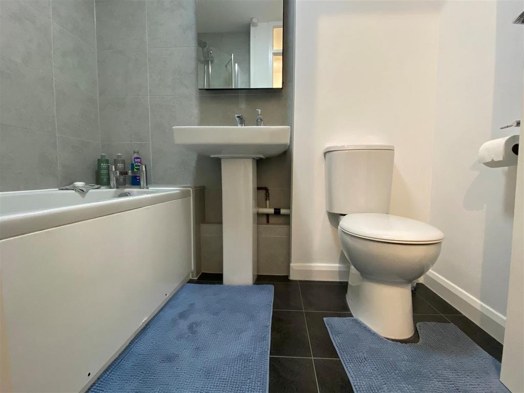 5 pelham bath.jpg