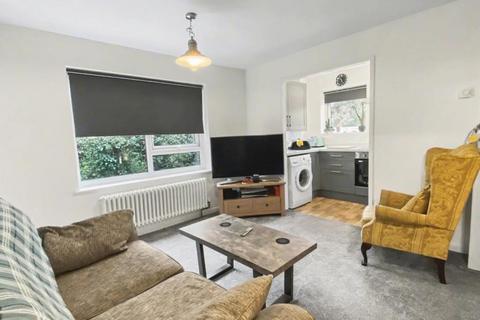 Studio for sale, PELHAM WAY, GREAT BOOKHAM, KT23