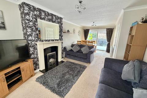 3 bedroom semi-detached house for sale, Bronte Drive, Oakworth, Keighley, BD22