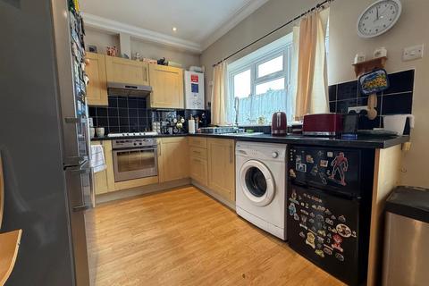 1 bedroom apartment to rent, Sandford Avenue, London