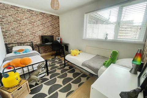 4 bedroom semi-detached bungalow for sale, Shakespeare Avenue, Bridgend, CF31