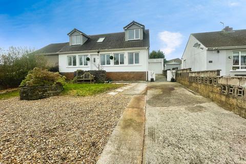 4 bedroom semi-detached bungalow for sale, Shakespeare Avenue, Bridgend, CF31