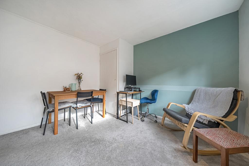 1408346-8-698b2a1...