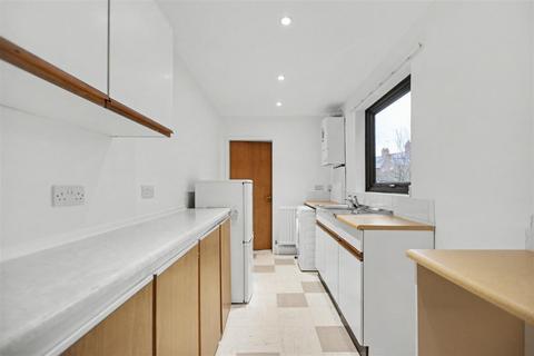 2 bedroom terraced house for sale, Trent Road, Beeston, Nottingham