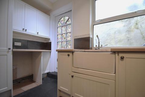 3 bedroom house to rent, Albert Street, Ventnor