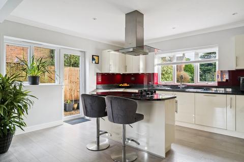 4 bedroom detached house for sale, Copthall Lane, Gerrards Cross SL9