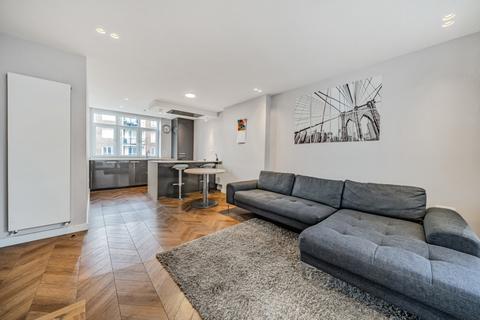 2 bedroom flat to rent, Heather Close, London, SW8