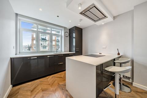 2 bedroom flat to rent, Heather Close, London, SW8