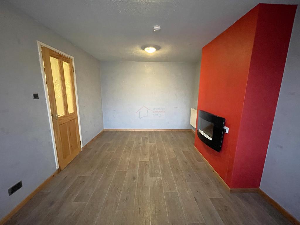 Lounge c.JPG
