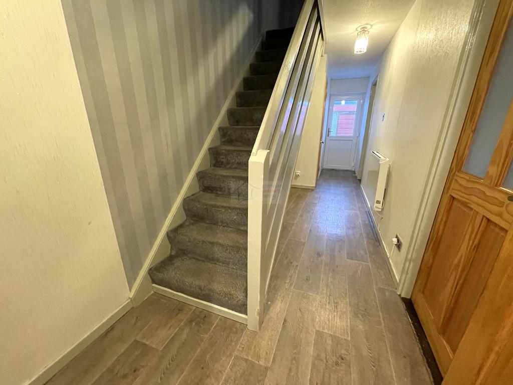 Hallway.JPG