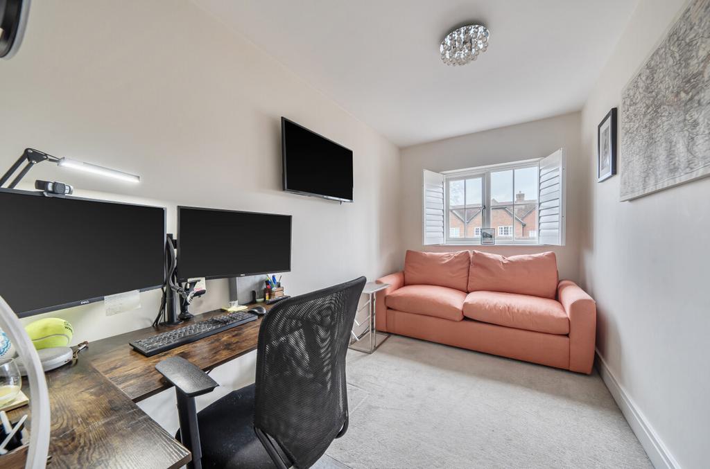 1410596-9-698b4ae...