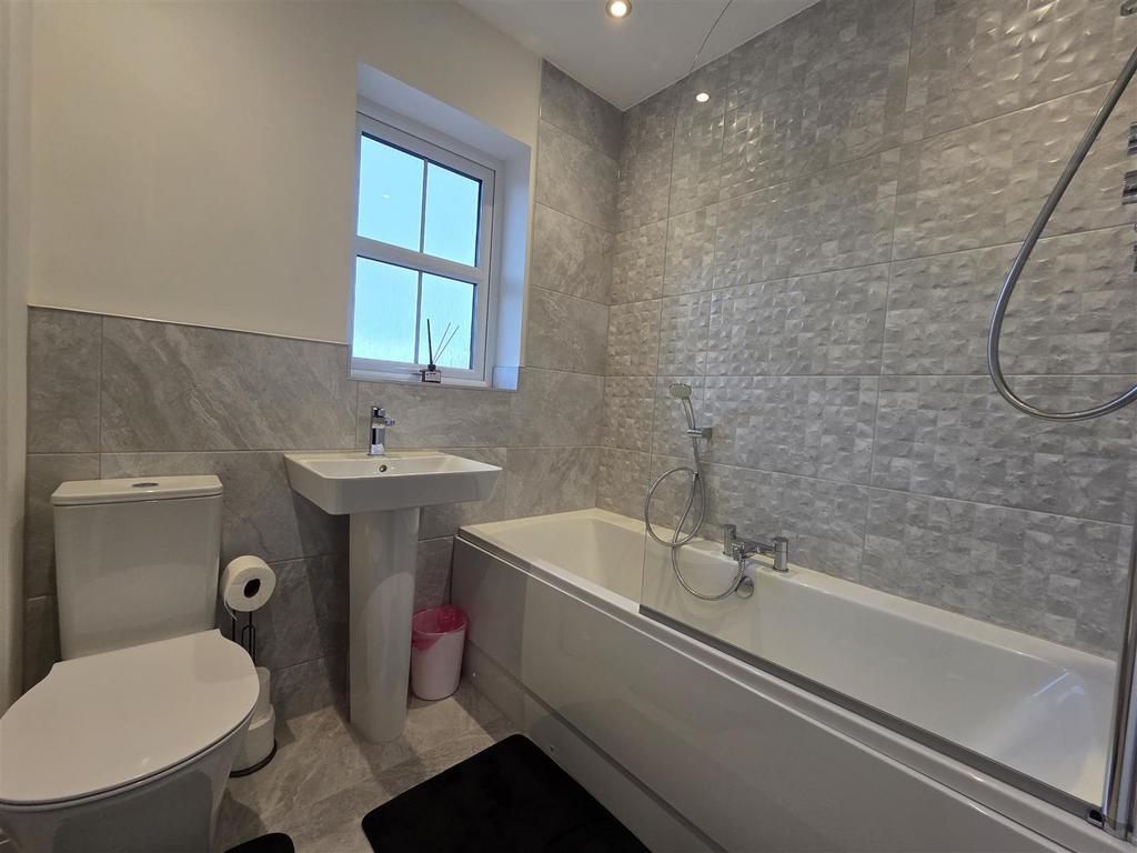 Family bathroom