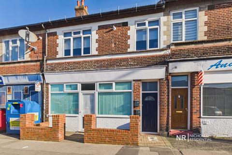 2 bedroom ground floor flat to rent, 98a Church Hill Road, Cheam, Sutton, Surrey. SM3