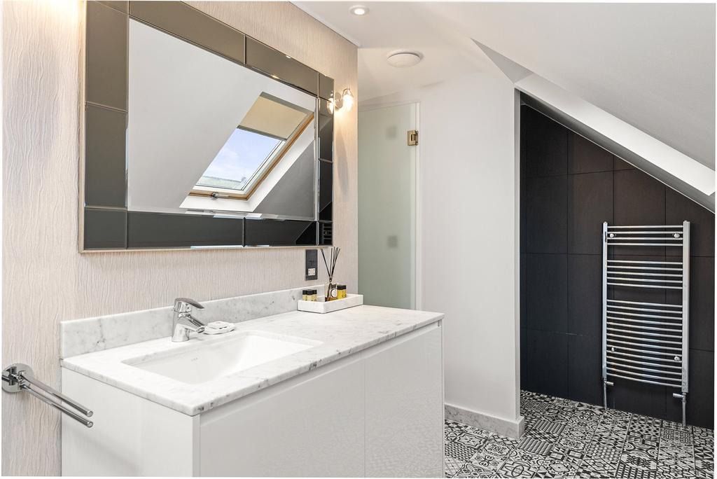 Ensuite