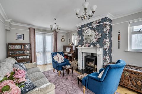 4 bedroom detached house for sale, Queens Walk, Charmouth, Bridport