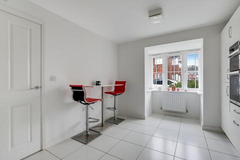 undefined, Daffodil Gardens, Nottingham NG12