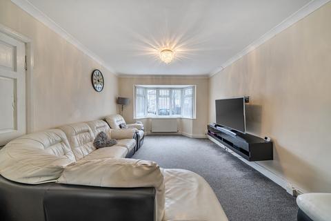 3 bedroom semi-detached house for sale, Kingshill Avenue, Northolt