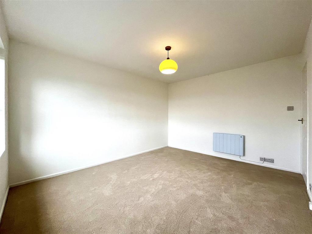 Bedroom 1 Aspect 2