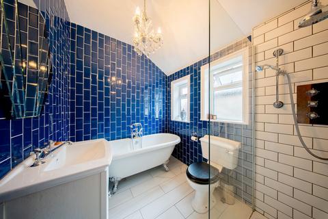 3 bedroom terraced house for sale, Lilac Road, Altrincham WA15
