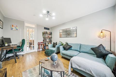 undefined, 1 Hawthorn Gardens, Clarkston, G76 8BB