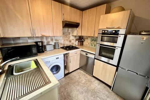 3 bedroom semi-detached bungalow for sale, Rose Avenue, Kingswinford, DY6 8LE