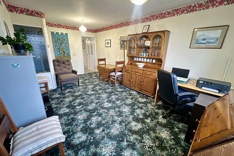 3 bedroom semi-detached bungalow for sale, Rose Avenue, Kingswinford, DY6 8LE