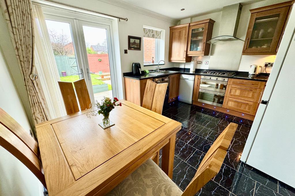 Kitchen/Dining Room