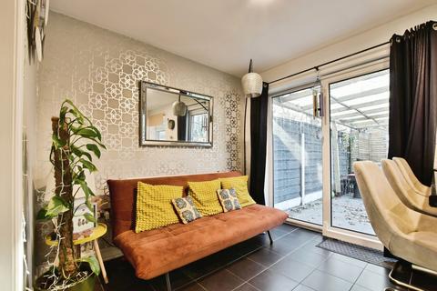 4 bedroom semi-detached house for sale, Firtree Avenue, Greater Manchester M33