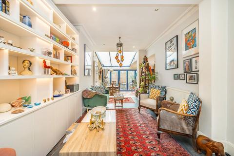 undefined, Larnach Road, London W6