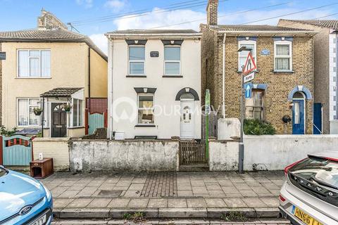 3 bedroom detached house to rent, Trafalgar Street, Kent ME7