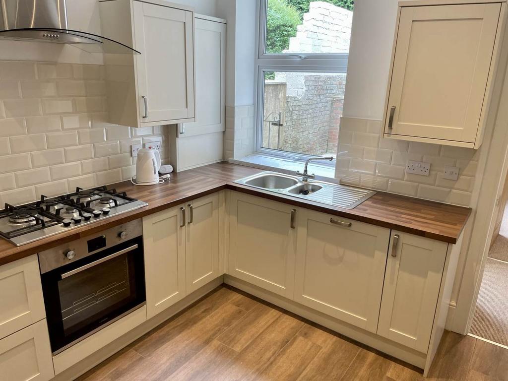 Kitchen 2