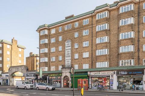 3 bedroom flat to rent, Streatham High Road, Streatham, London, SW16