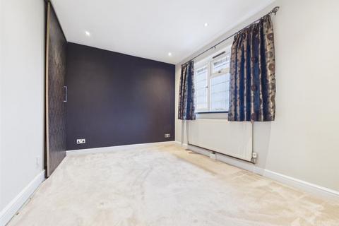 undefined, Kerr Close, Knebworth SG3