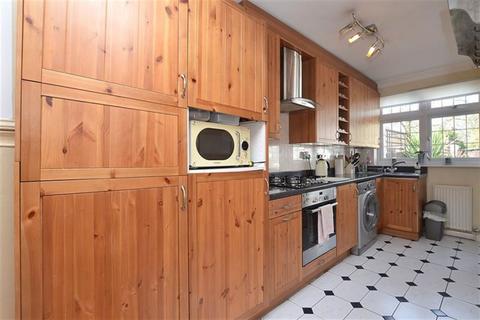 2 bedroom terraced house for sale, Lambourne Road, Chigwell, IG7