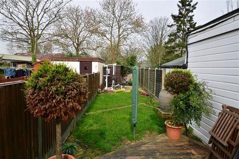 2 bedroom terraced house for sale, Lambourne Road, Chigwell, IG7
