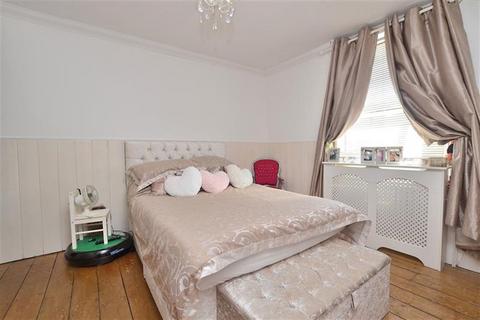 2 bedroom terraced house for sale, Lambourne Road, Chigwell, IG7