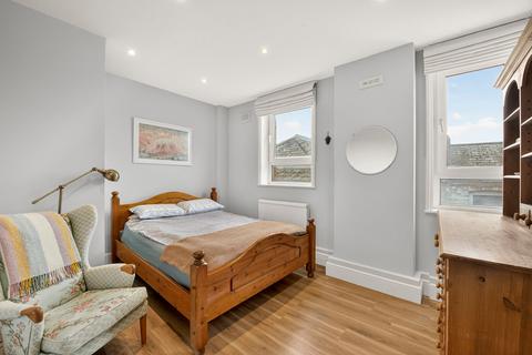 undefined, Salisbury House, 23 Highbury Corner, Islington, London
