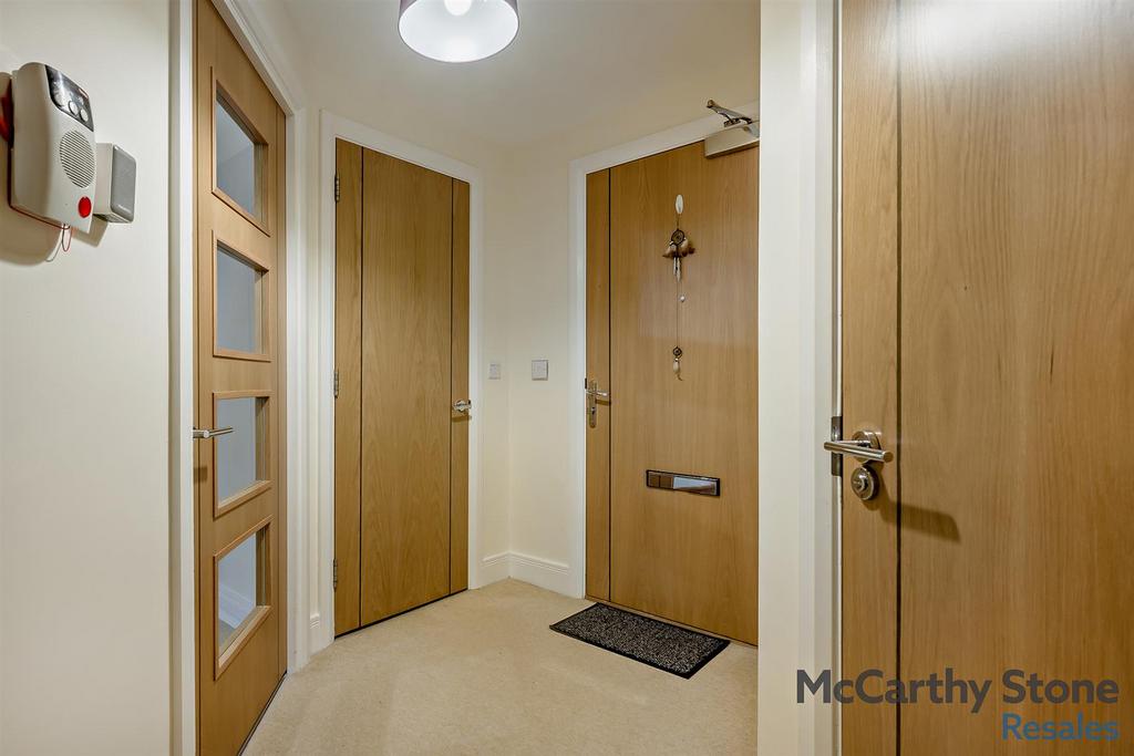 8678186-interior10-800.jpg