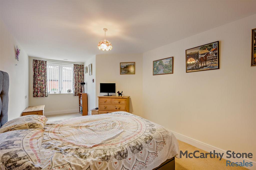 8678186-interior16-800.jpg