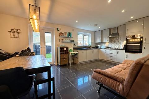 undefined, Harlequin Close, Northampton NN4