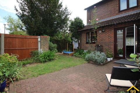 undefined, Sparrow Close, Hampton, London, TW12
