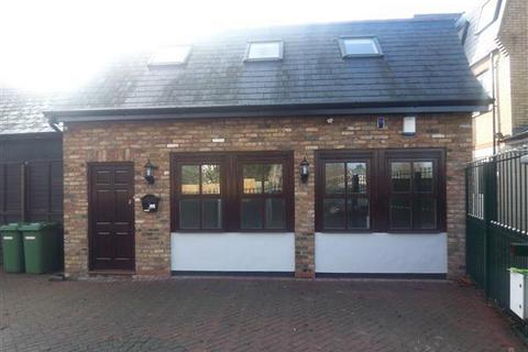 undefined, Chestnut Mews, Woodford Green IG8