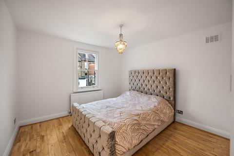 2 bedroom apartment to rent, Messina Avenue, West Hampstead, NW6
