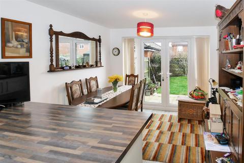 undefined, Thompson Grove, Littlehampton BN17