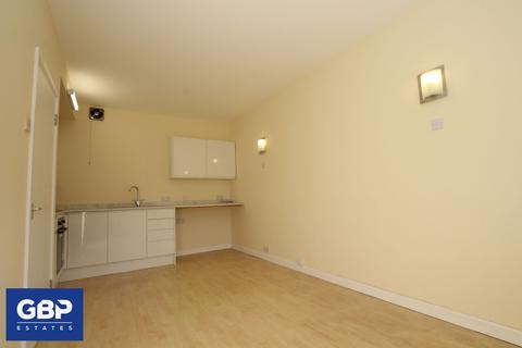 undefined, Knightsbridge Gardens, Romford, RM7